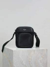 Picture of Saint Laurent Handbags _SKUfw170093870fw